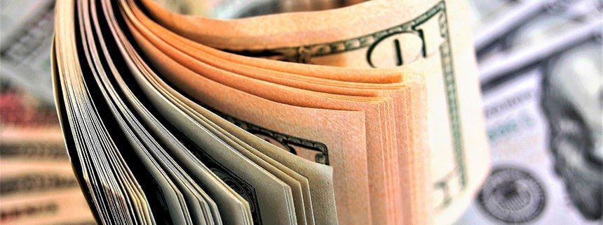 dinero para honorarios de escribano